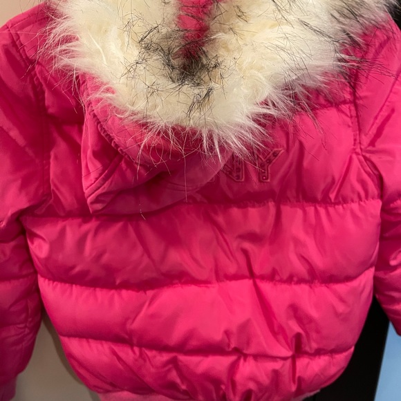 Warm, thick, new condition pink jacket - Picture 3 of 5